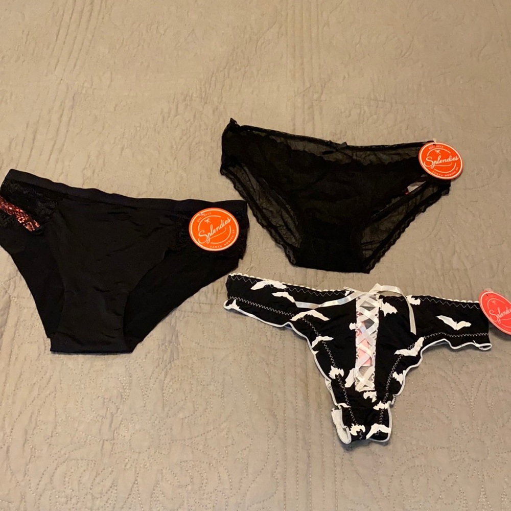 NWT Spooky Season set of 3 Splendies